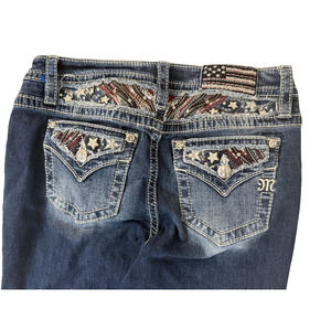 Miss Me Jeans Womens 30 Bootcut Distressed Embellished USA Flag Hit Pocket Denim